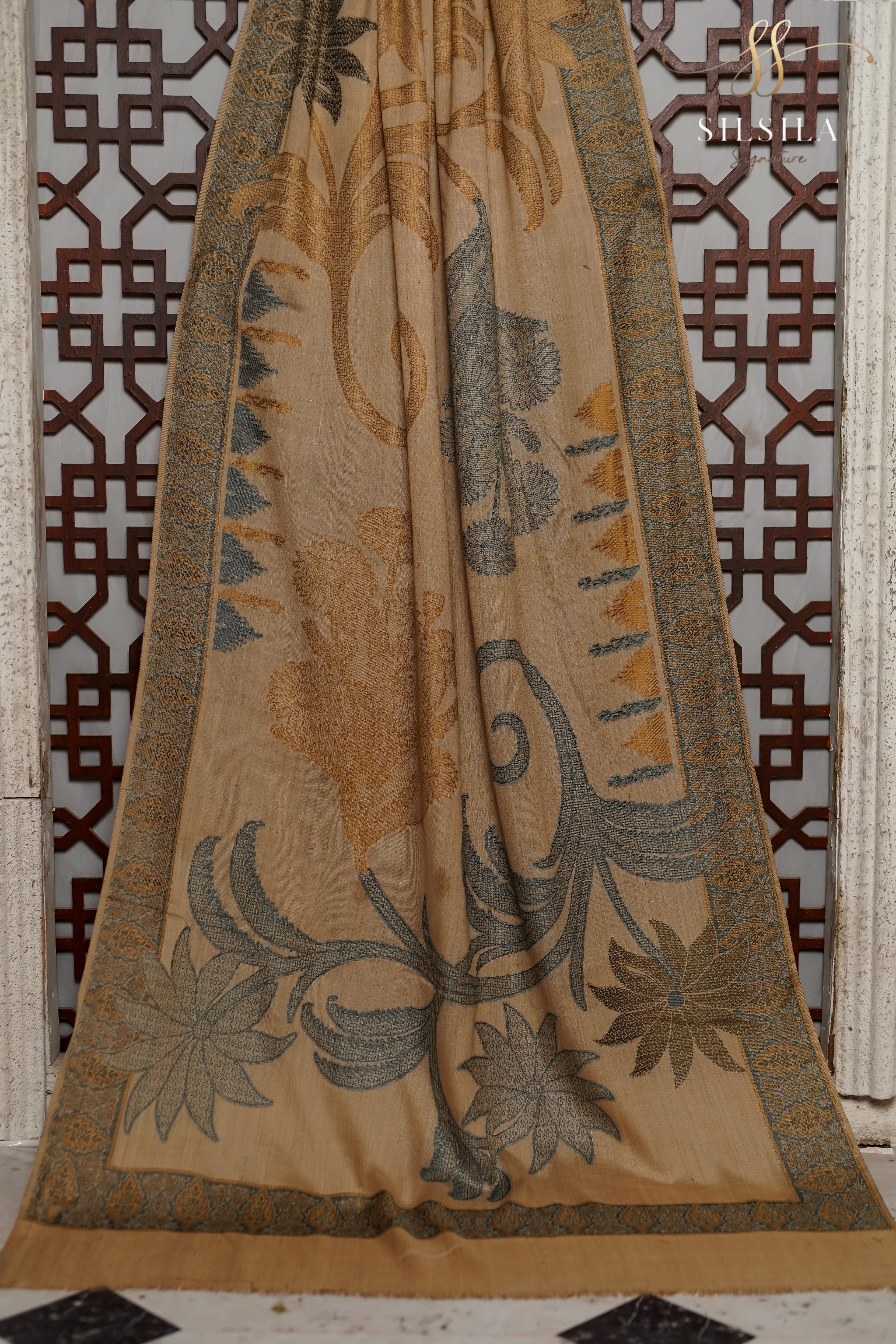 Sandstone Heritage Winter Shawl